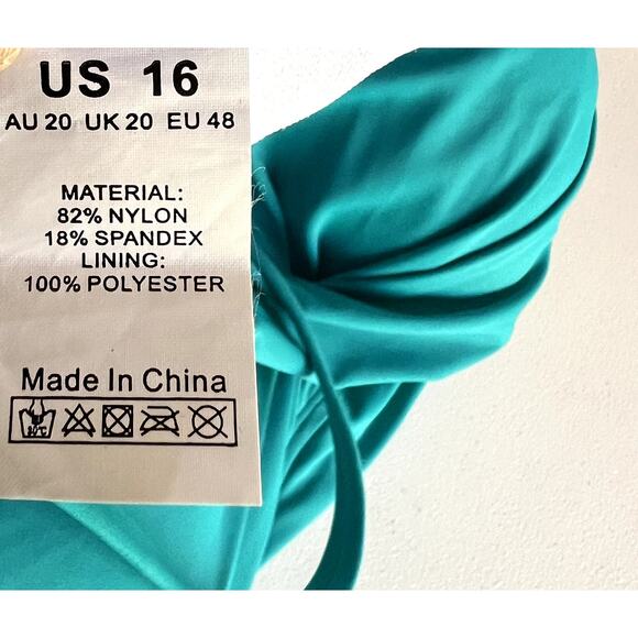 Hilor One piece Swimsuit Women 16 Rushing Flattering NEW Swimwear Modest Swim - Picture 4 of 9